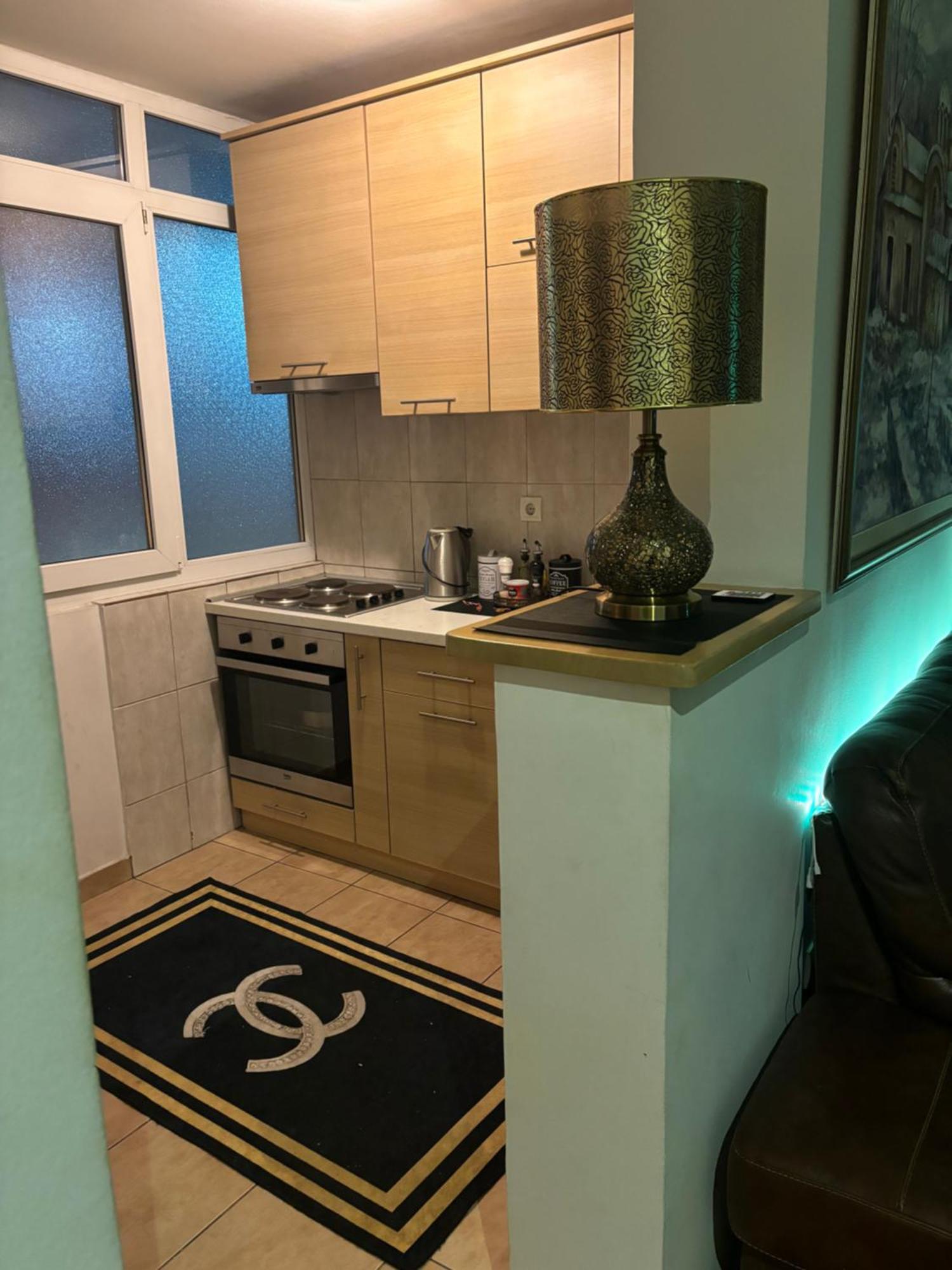 Stylish King Downtown Apartment Подгорица Екстериор снимка