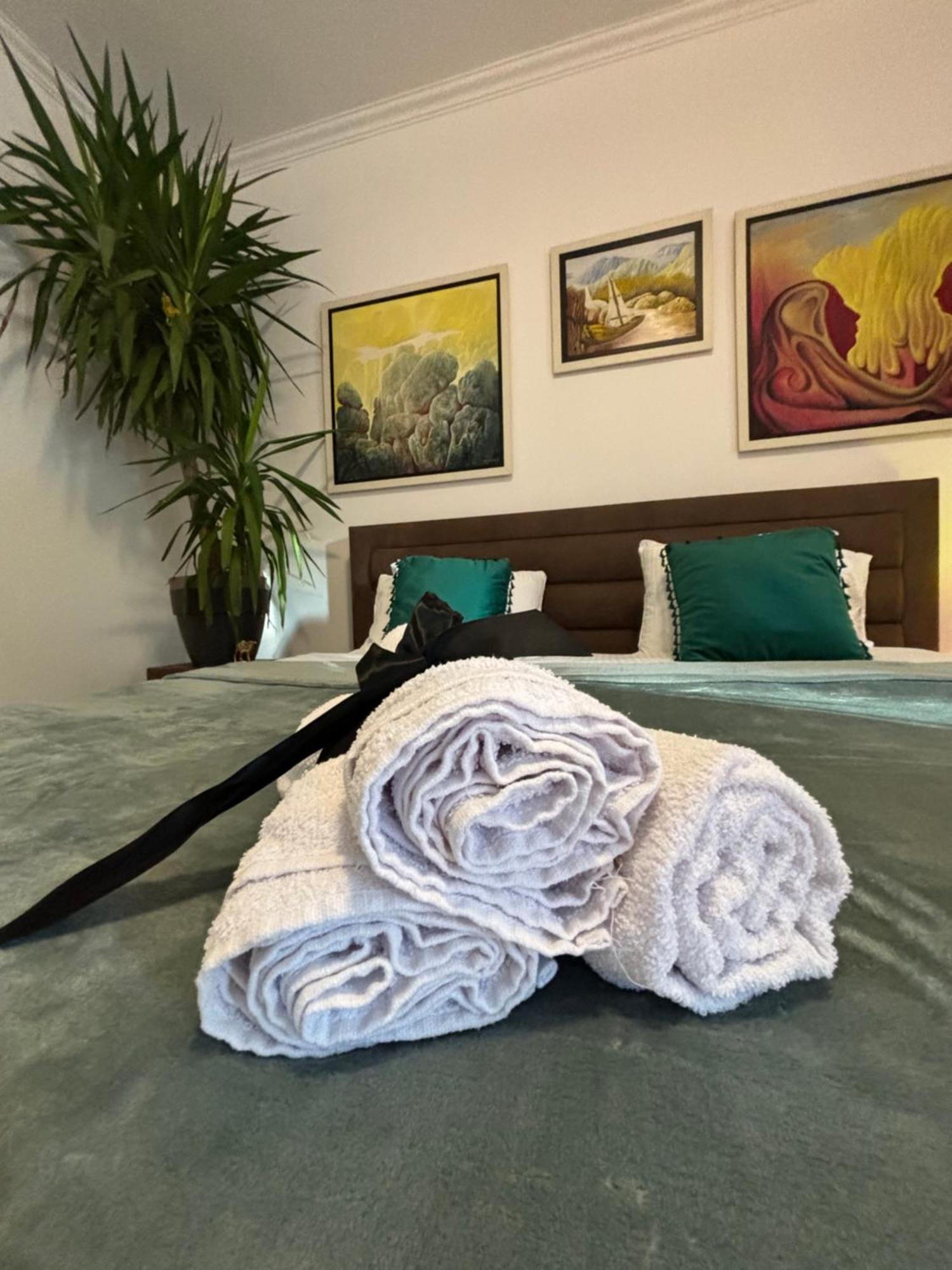 Stylish King Downtown Apartment Подгорица Екстериор снимка