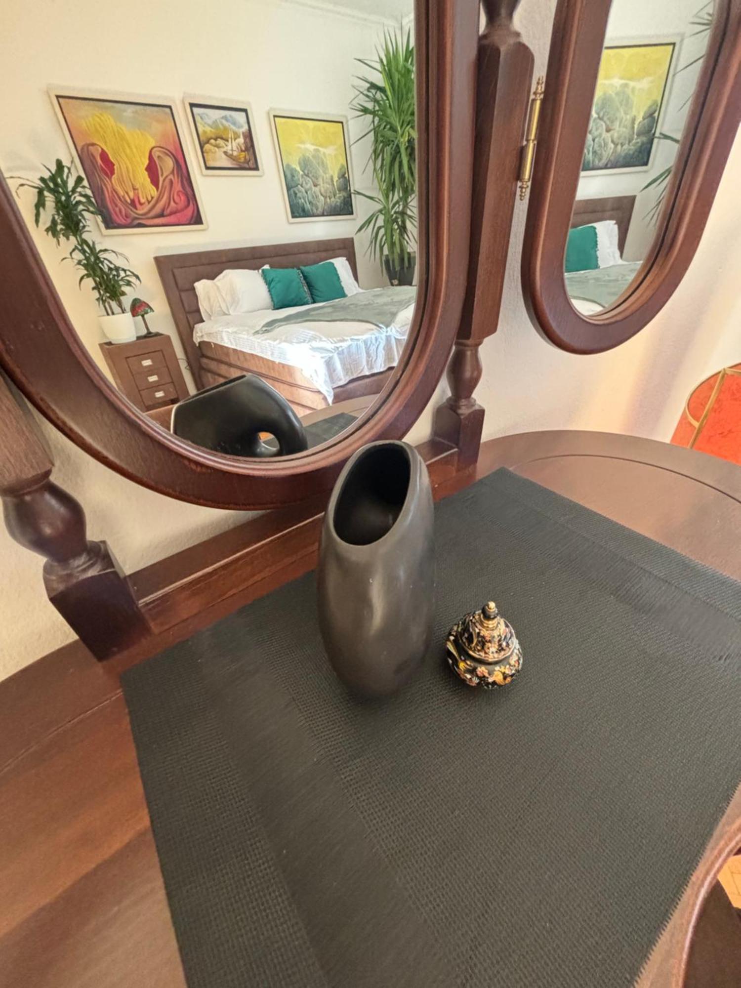 Stylish King Downtown Apartment Подгорица Екстериор снимка